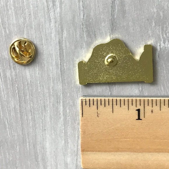 Harry Potter LUMOS Spell Collect Enamel Pin LAST ONE! 820 - Picture 5 of 7